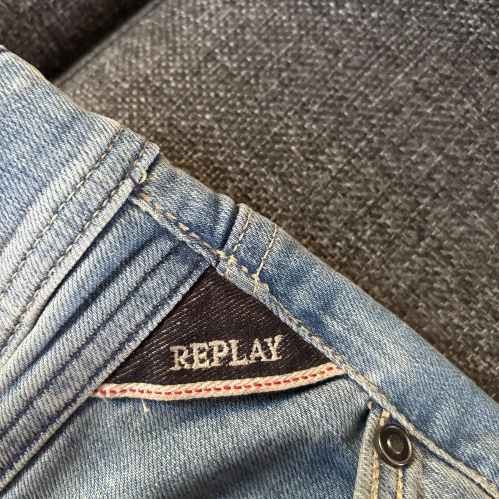 Replay jeans Storlek 32/32. Använda 5 gng. Har strech. . Jeans & Byxor.