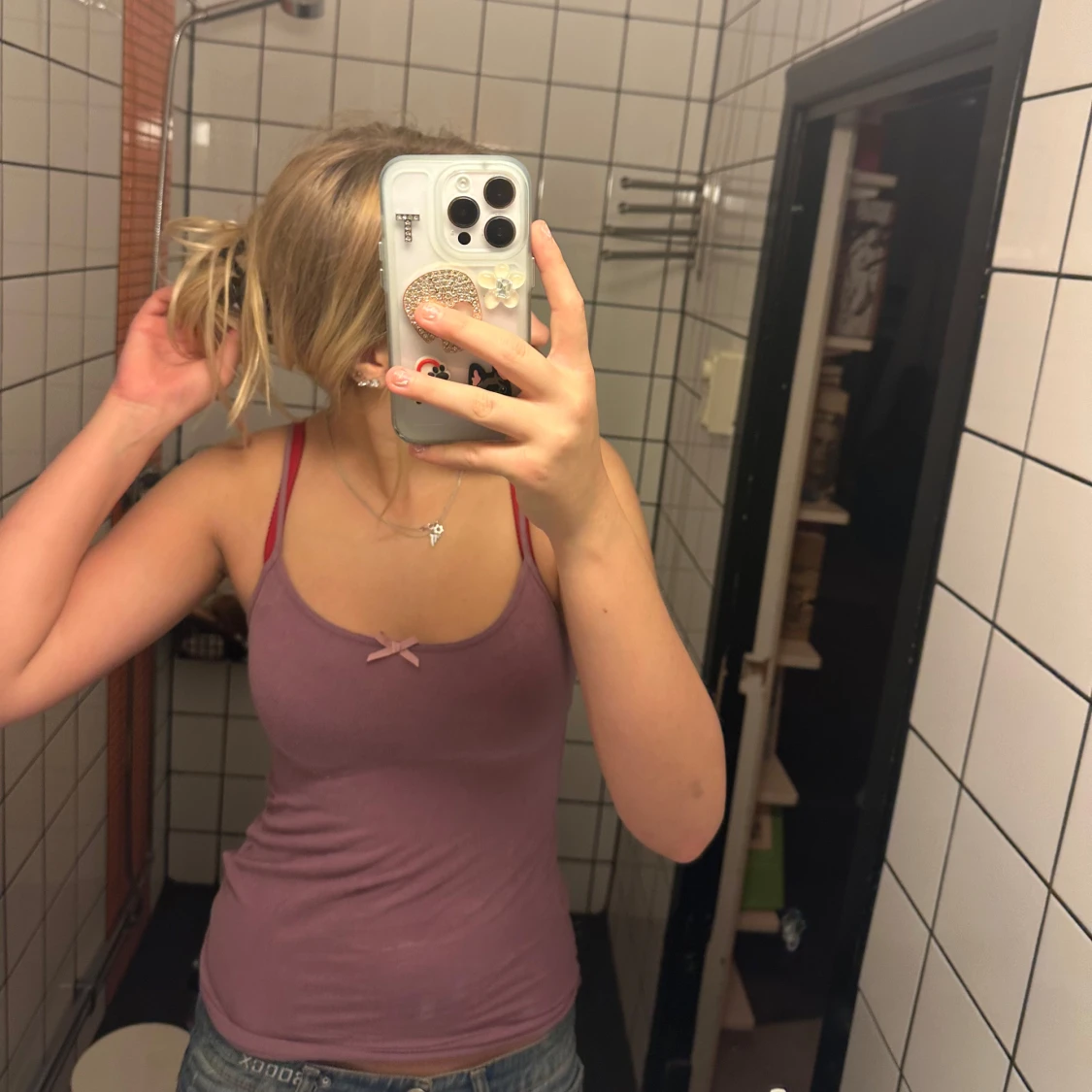 söt lila linne med rosett 