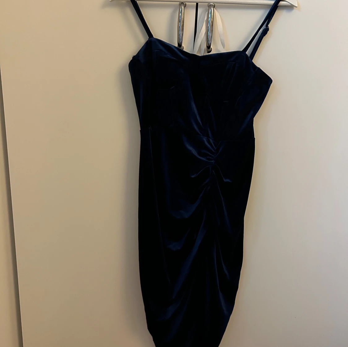 Blå sammetsklänning  - 91