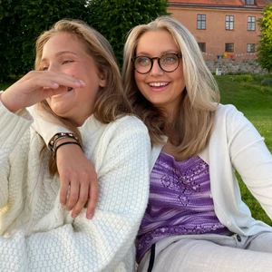 Stickat linne - Säljer detta supersöta stickade linnet💕💕💕Passar S-L