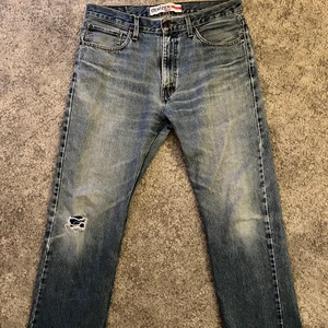 Levi’s 236 (Denizen) - Storlek 34W 32L, PASSFORM perfekt över skorna, breda och bra, FÄRG ljus blå 