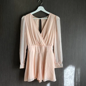 Grisrosa jumpsuit - Frakt tillkommer❤️