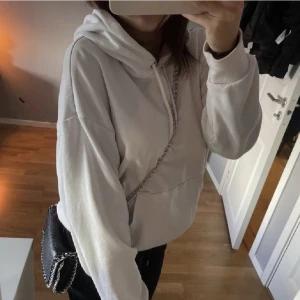 Hoodie - Hoodie från monki