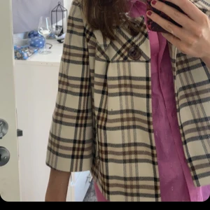 Kappa - Så fin trekvarts kappa helt ny strl 40 men är sjölv en S och den passar mig perfekt. 