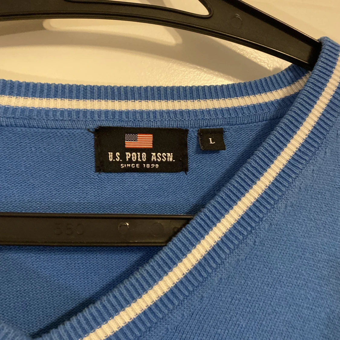 V-ringad tröja  - 91