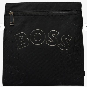 Hugo boss väska  - Helt ny väska 
