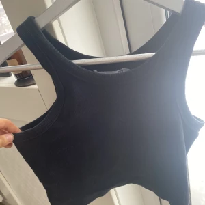 Ribbad tanktop  - Super fint linne aldrig använt 