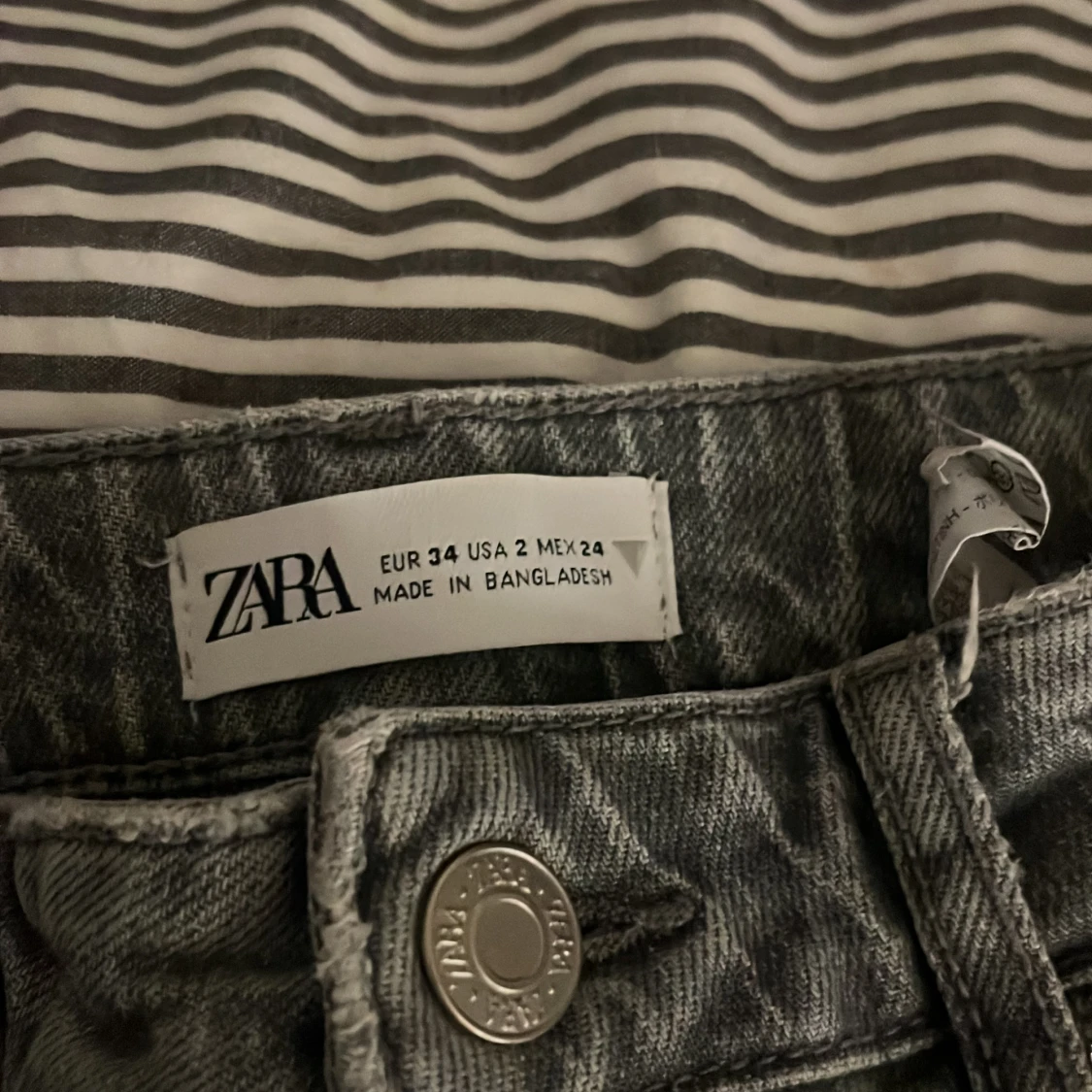 Zara jeans med slits - 91