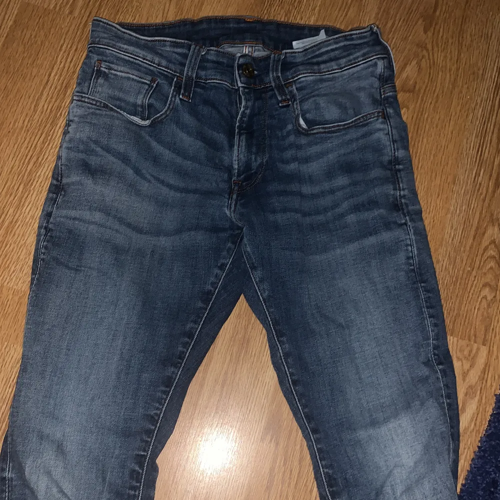 G-star jeans oanvända bra pris äkta!! Säljer pga inte passar mig 😊🙏. Jeans & Byxor.