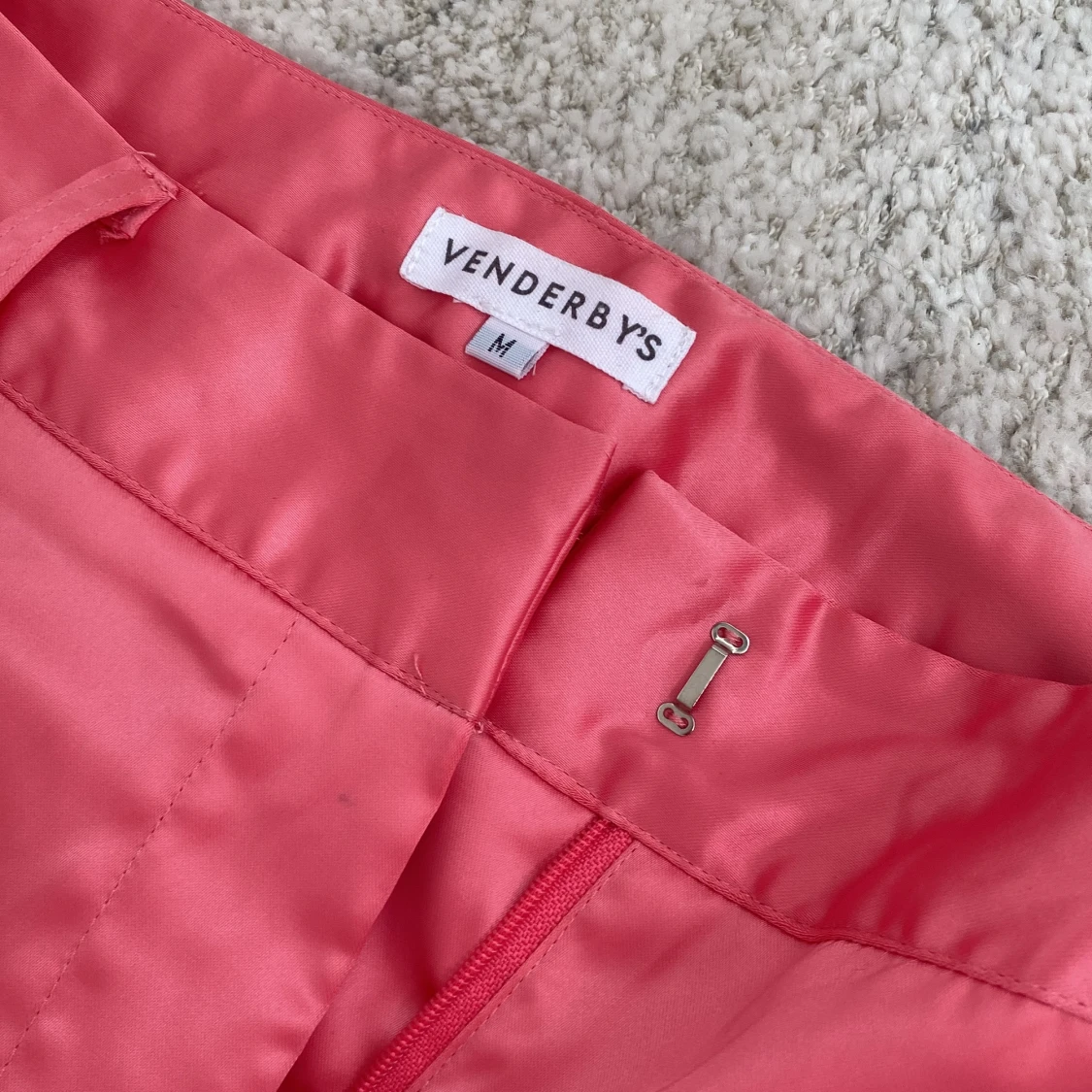 Kostymbyxor Satin - 90