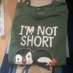 2 stycken tröjor från Shein storlek L på båda 2 - Shein plagg som jag har köpt nyligen och är ny skick storlek L 