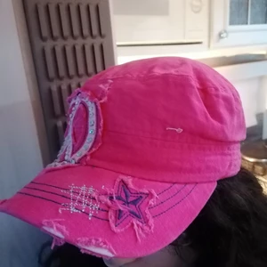 Y2k keps - Y2k keps som inte används längre 