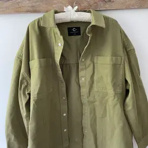 Green cubus button up jacket 