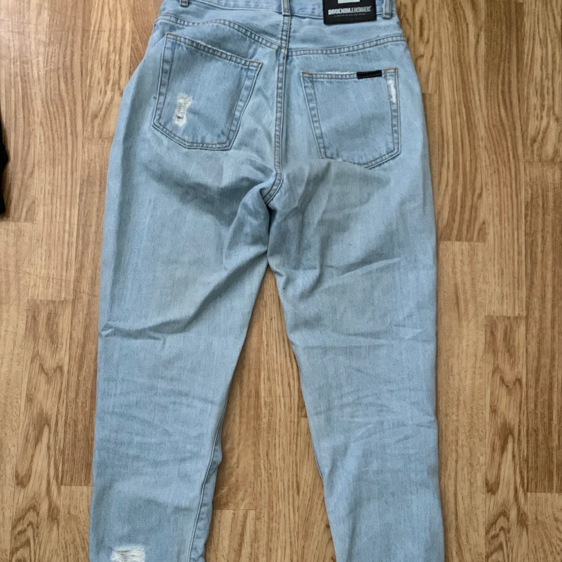 SLITNA JEANS - 91