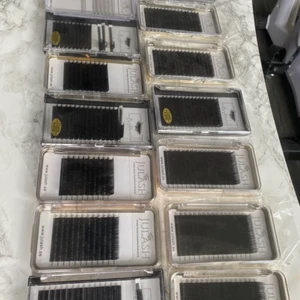 Fransar - Finns mera saker, lim, primer med mera. Skriv vid intresse!