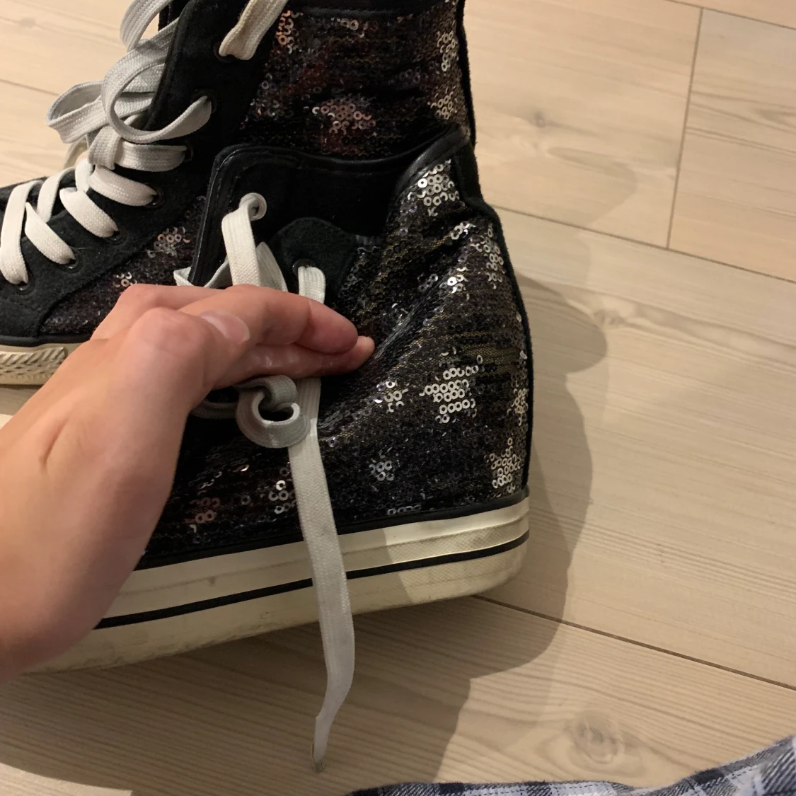 converseliknande skor m stjärnor - 91