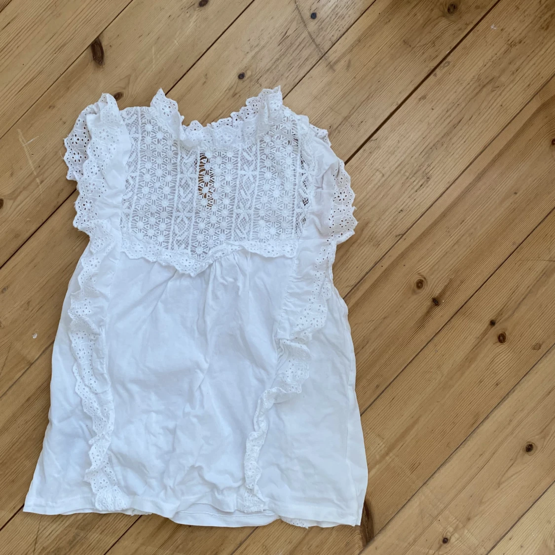 Populär topp ifrån About you💕 - 90