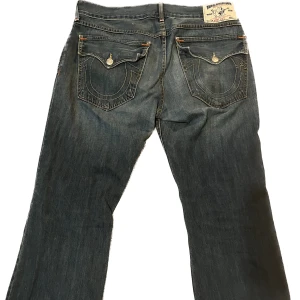 True religon  - Jätte snygga trueys som passar jätte fint