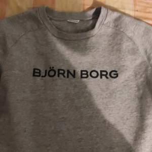 Nästan oanvänt, grå M Björn Borg   tjocktröja