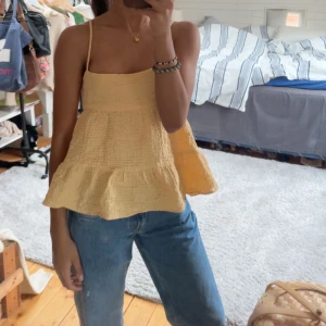 Gul topp - Fin gul topp i fint skick! 