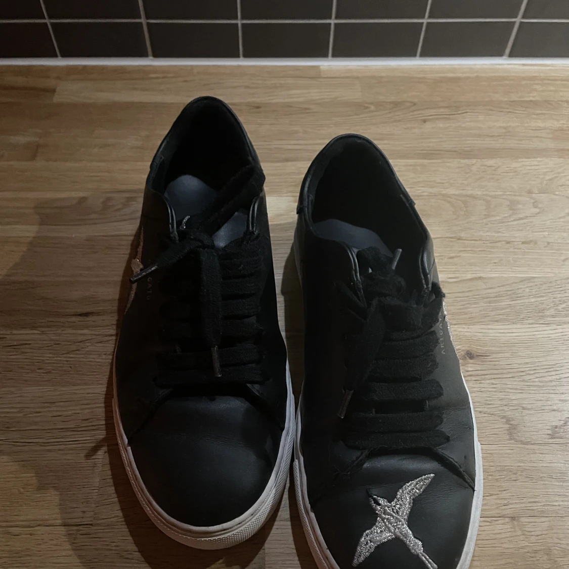 Axel arigato skor  - 90