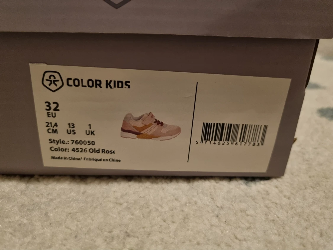 Color kids sneakers strl. 32 - 90
