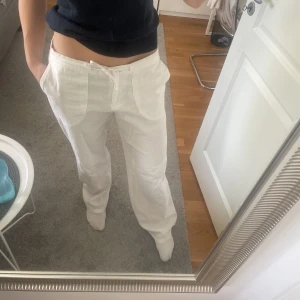 Linnebyxor  - Säljer mina favoritbyxor då de blivit för långa. Hur snygga som helst. Jag är 165. 