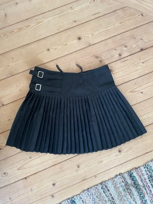 Söt kjol - Så söt kjol som är för liten för mig! 🫶🏻 Frakt tillkommer 💕