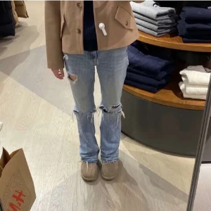 Zara jeans  - Säljer dessa jeans ifrån zara, storlek 34 