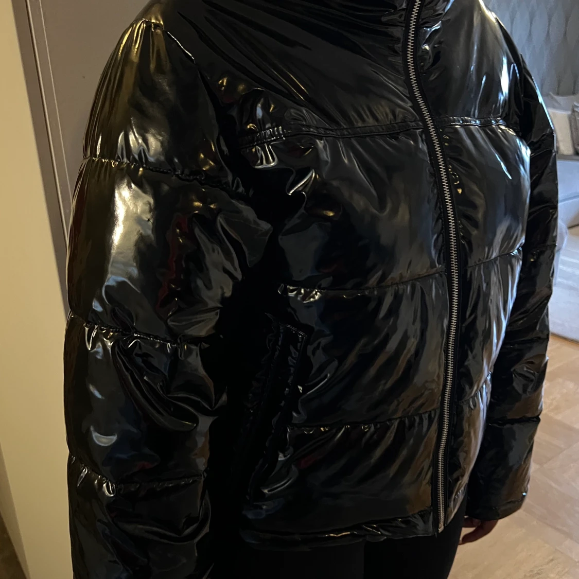 Svart puffer jacka, strl M - 90