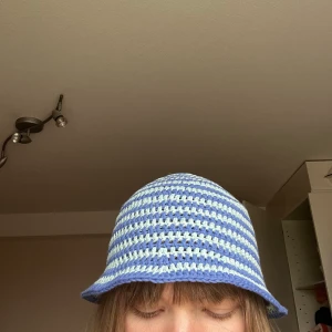 Virkad bucket hat - 🪩💙 hämta i Varberg eller skickas mot fraktavgift 