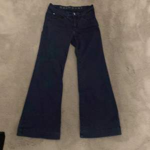 Low waist gant jeans, mörkblåa 