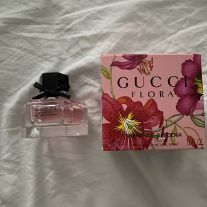 Gucci parfym flora - Gucci parfym som i princip aldrig är använd.