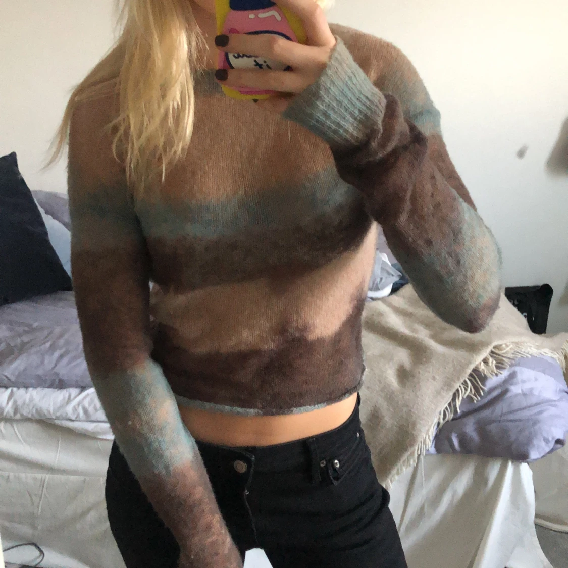 Stickad weekday tröja