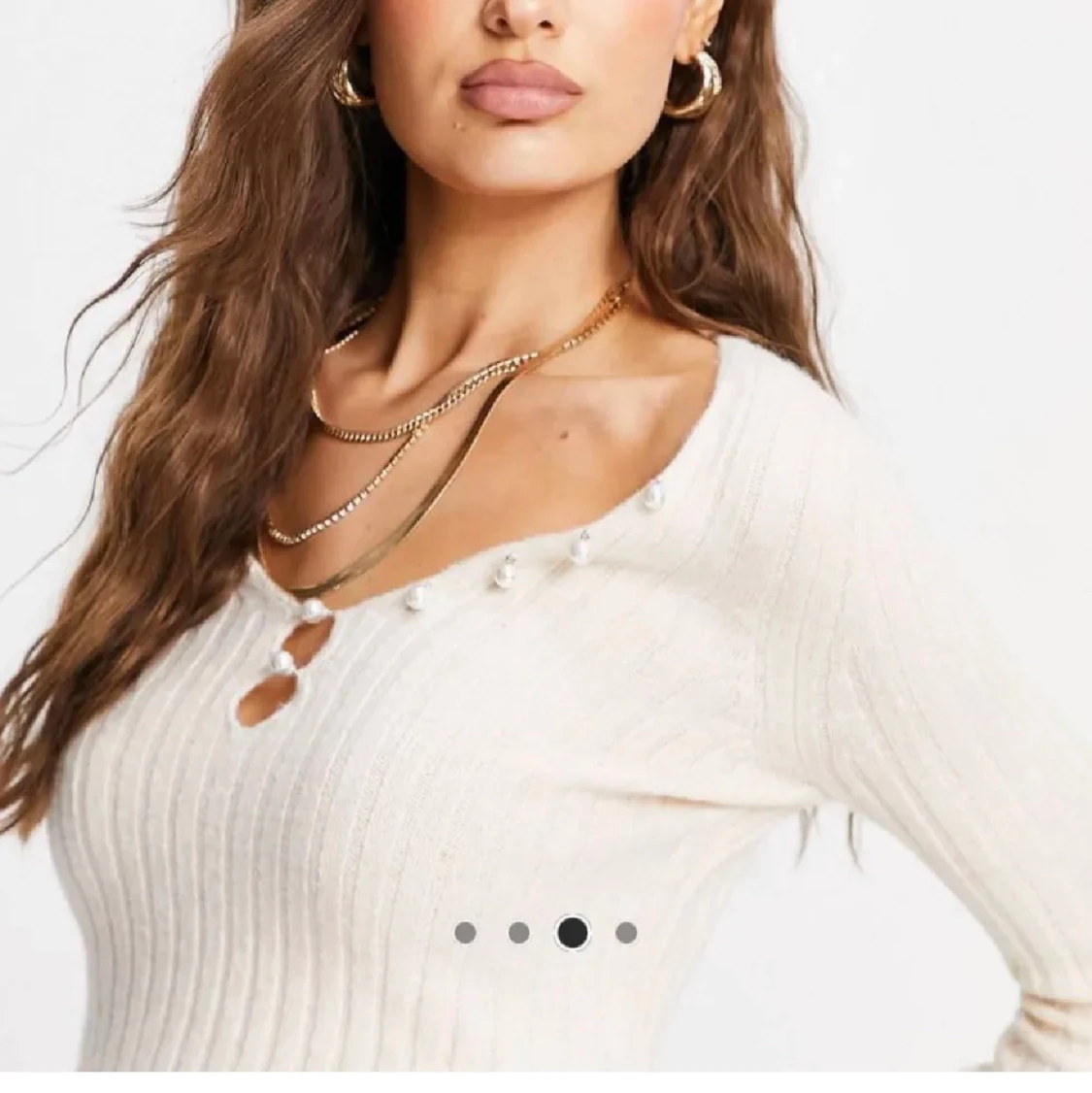 Beige tröja i storlek 40 (M)