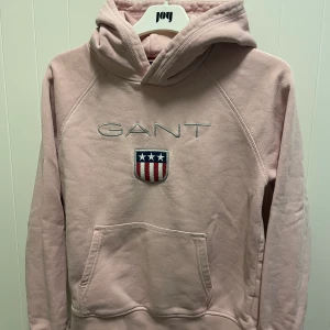 Gant hoodie 158-164 - Rosa Gant hoodie storlek 158-164. Fint skick.