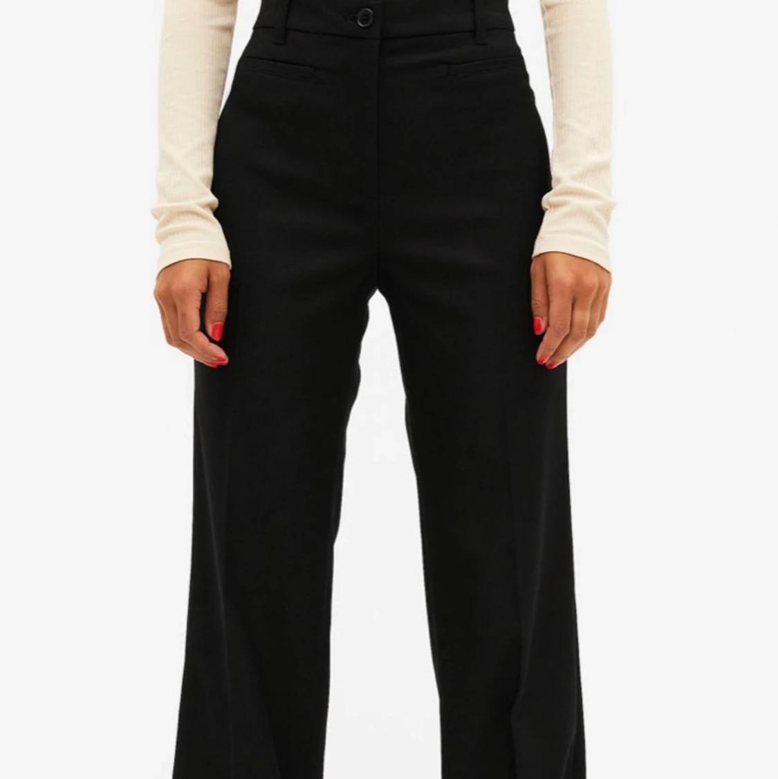 Svarta kostymbyxor monki