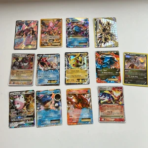 Pokemon kort - Hej säljer mina pokemonkort kort pga ingen användning tyvärr :( ni kan absolut kontakta mig om ni är intresserade jag är aktiv jämt. Alla är i gott skick nästan som nya. Kontakta mig då om du inte vill ha alla utan några. Annars 550 plus frakt för alla 