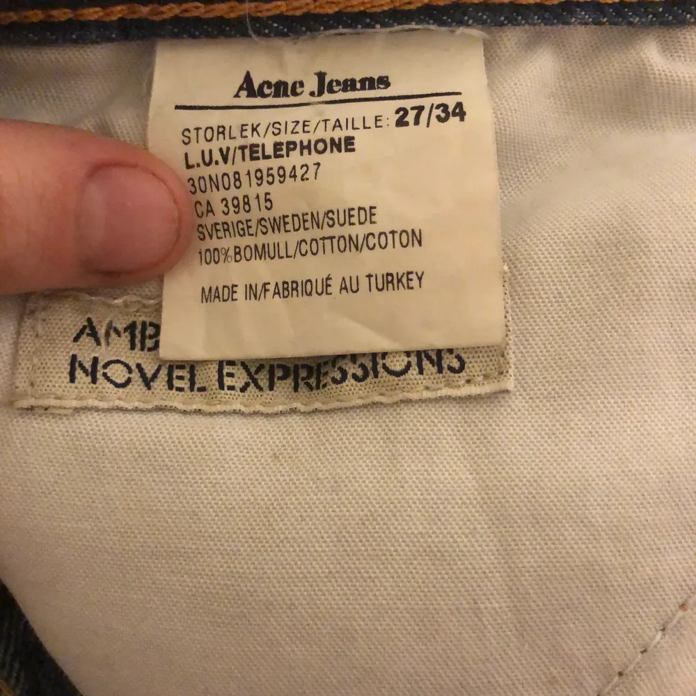 Acke jeans, Normal Weist i storlek 27/34. Säljer pga att dom inte passar mig längre. 250 + frakt (pris kan diskutera vid snabb affär) . Jeans & Byxor.
