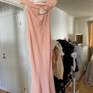 BALKLÄNNING XS - Endast testad. Strl xs