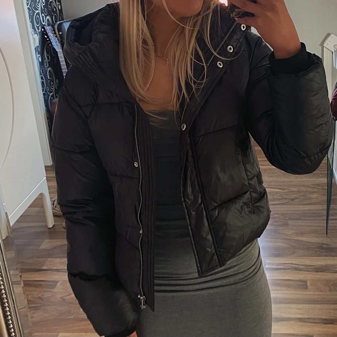 Svart pufferjacka - 90