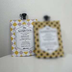 Davines Essential hårinpackning - NY! Hårinpackning ”The Spotlight Circle”. Nypris 79 kr