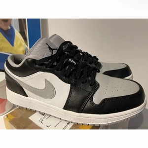 Jordan 1 - Bra skick, storlek 42