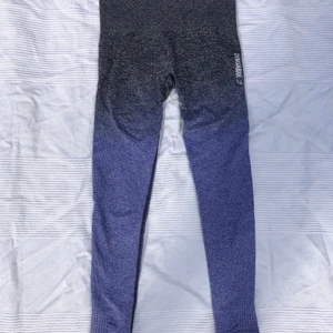 Nya gymshark ombre seamless - Säljer mina gymshark ombre seamless, knappt använda! Det finns knappt en enda skråma på märket. Slutsåld kollektion. Frakt ingår!