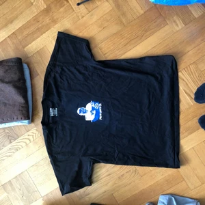 Polar skate co  - 10/10 skick använd 4 gånger smsa 0725502350 om du är intresserad 