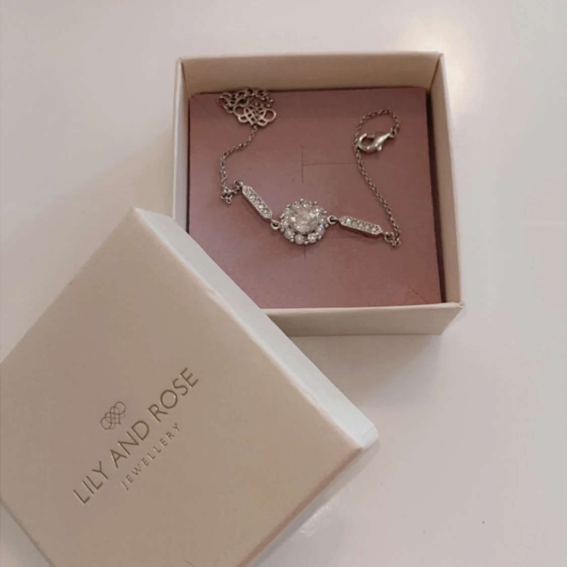 Lily and rose armband  - 90