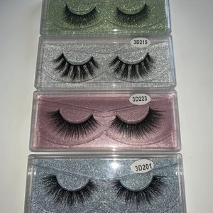 Lösögonfransar  - Jättefina lösögonfransar! Säljer för 30kr/st eller alla för 100kr, frakt ingår!✨😄