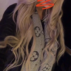 Lv halsduk  - Lv halsduk 