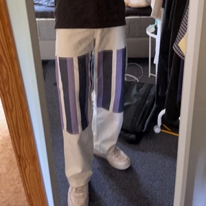 Weekday Jeans - Najs byxor som tyvärr aldrig kommer till användning. Nyskick. Köparen står för frakten