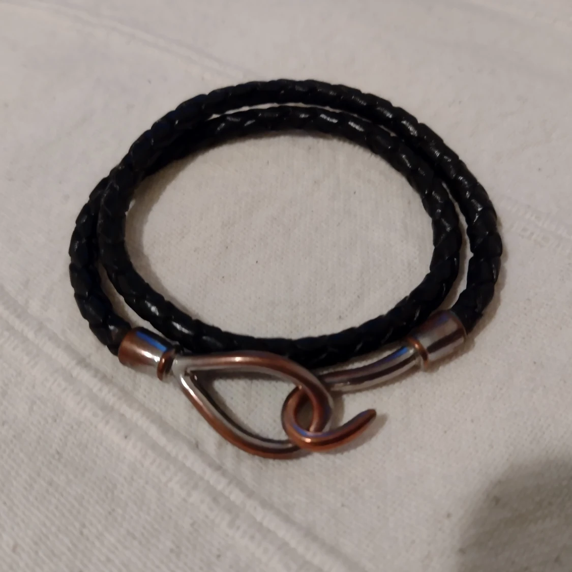 Mint - svart läderarmband 